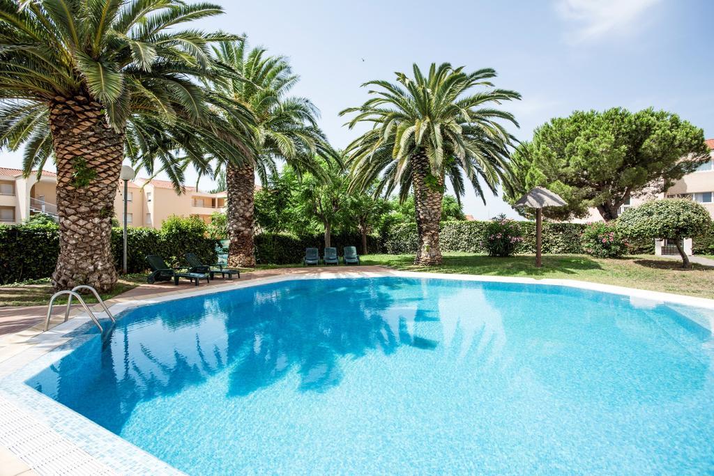 Ibis Styles Perpignan Canet En Roussillon Exterior foto