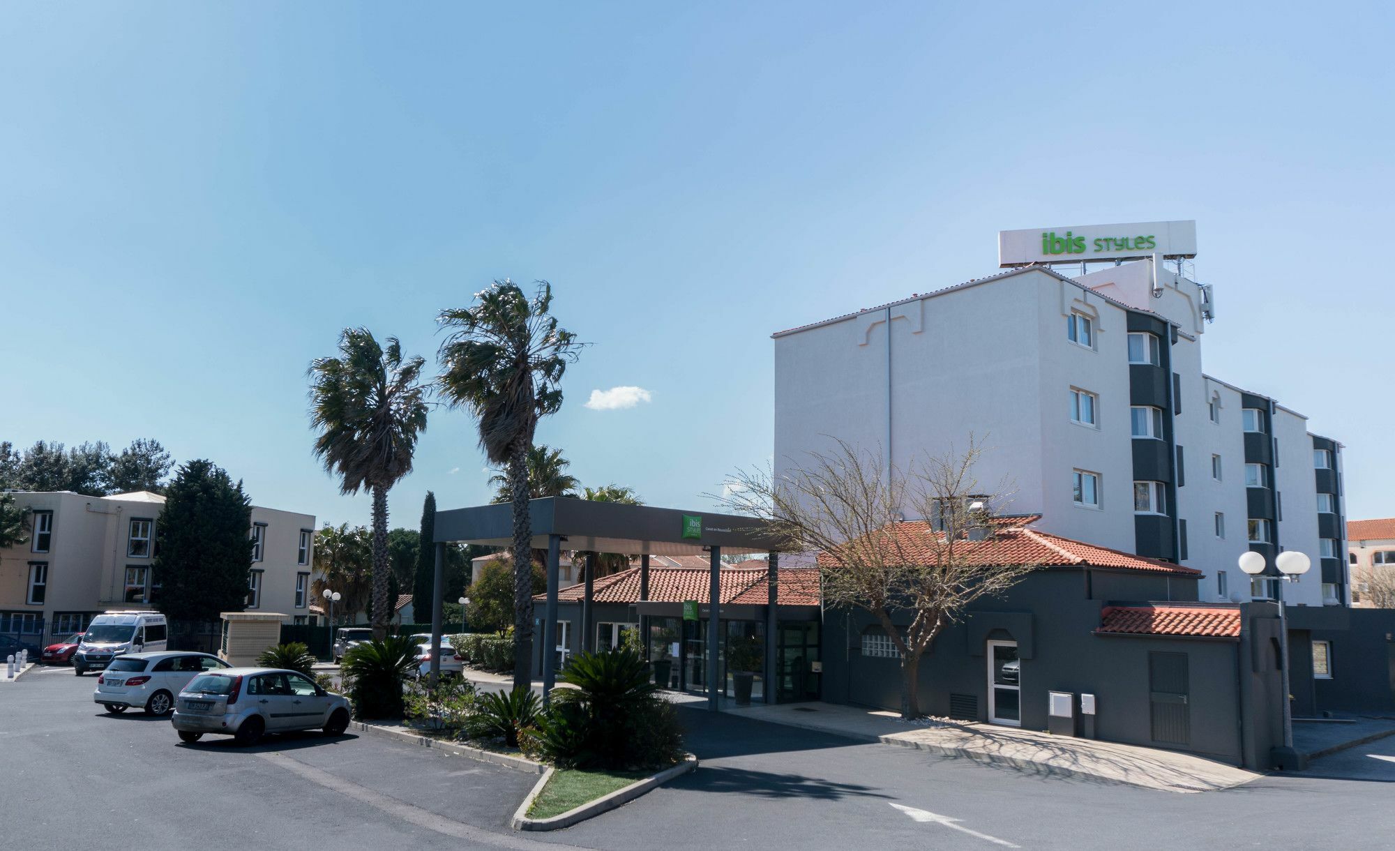 Ibis Styles Perpignan Canet En Roussillon Exterior foto