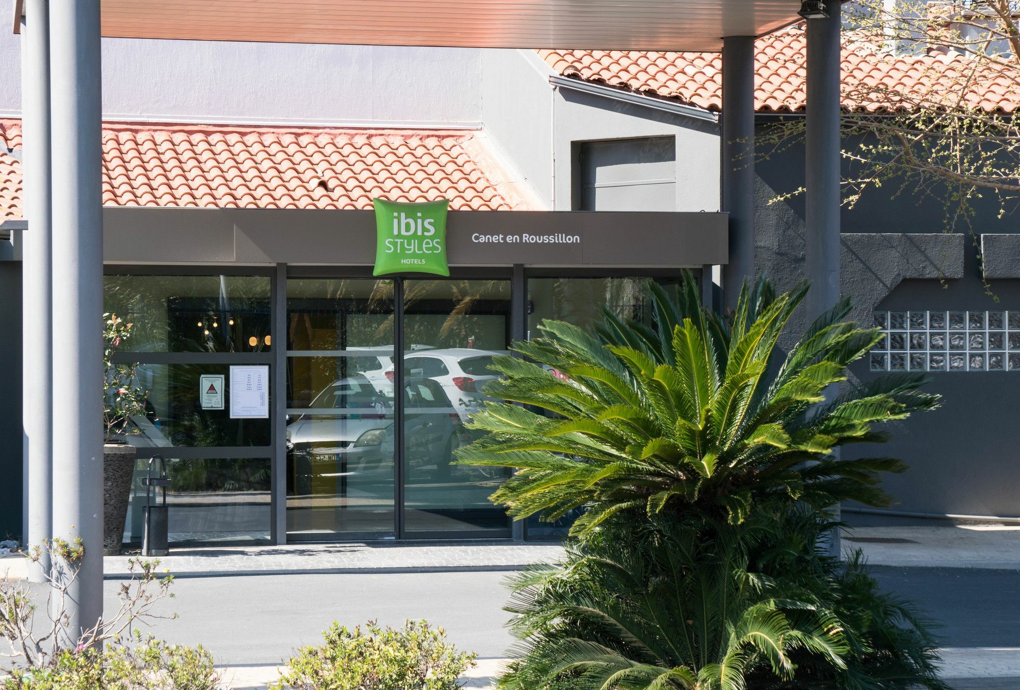 Ibis Styles Perpignan Canet En Roussillon Exterior foto