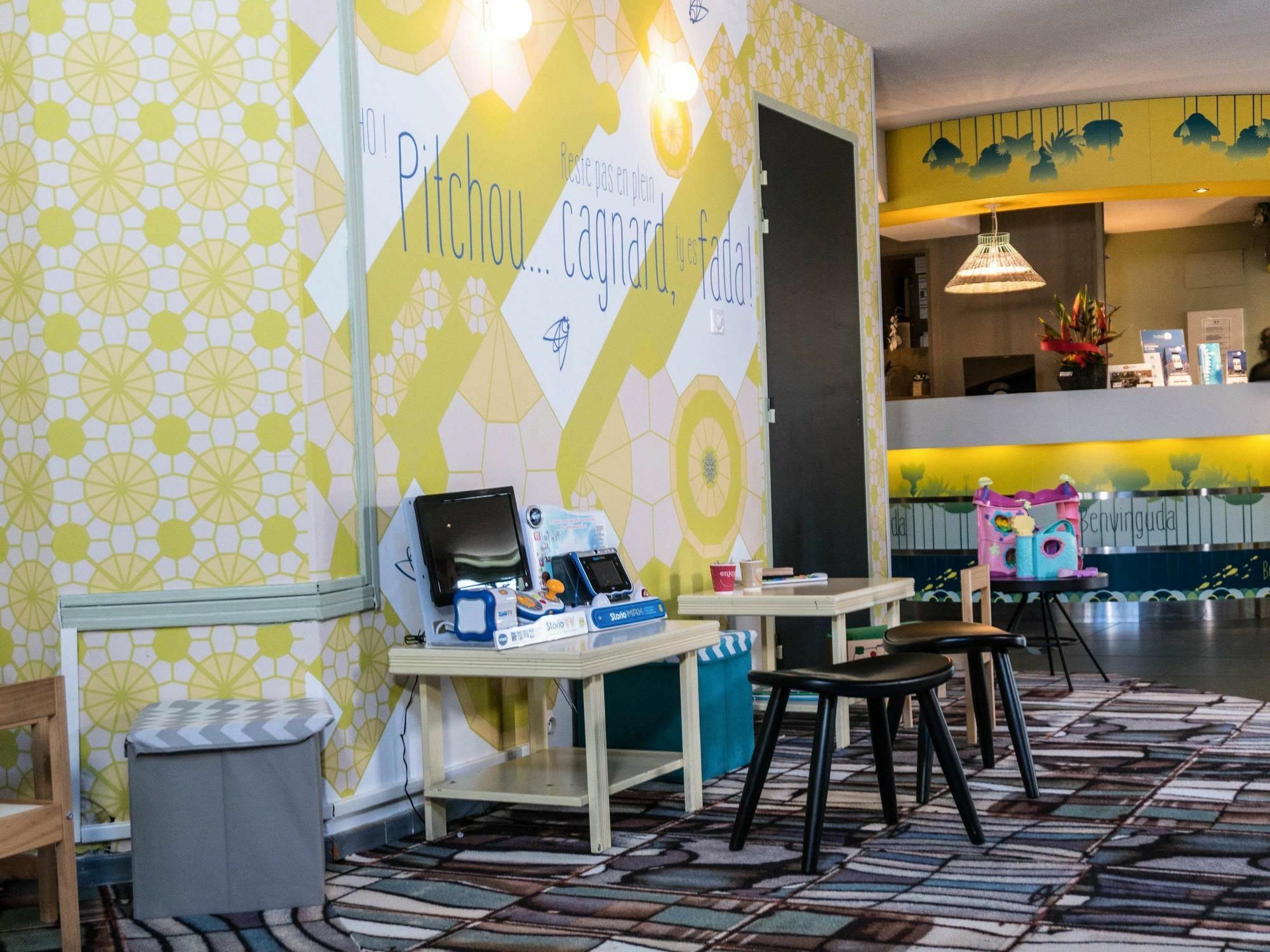 Ibis Styles Perpignan Canet En Roussillon Exterior foto